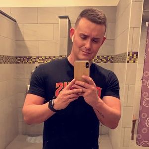 Meet your Posher, Chase